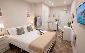 Richmond New Stylish Studio 30Mins To Central London